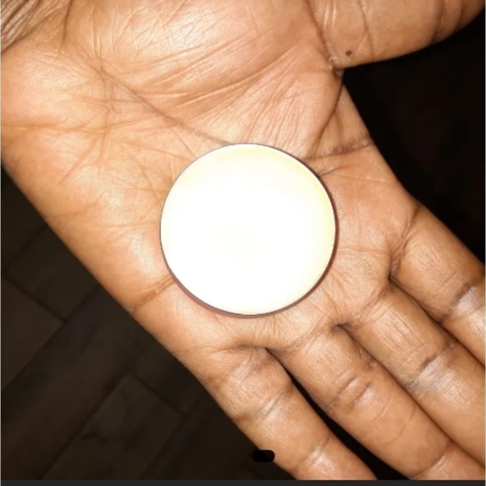 Hand CRAFTED PEPPERMINT LIP BALM - Picture 4 of 6
